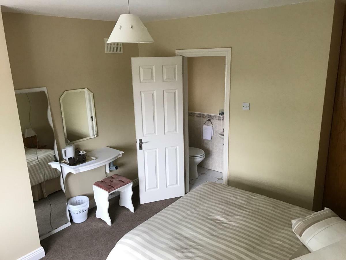 Derreen Tighue House Tralee Bagian luar foto
