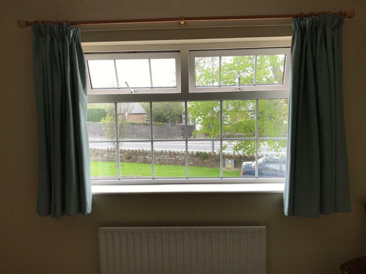 Derreen Tighue House Tralee Bagian luar foto