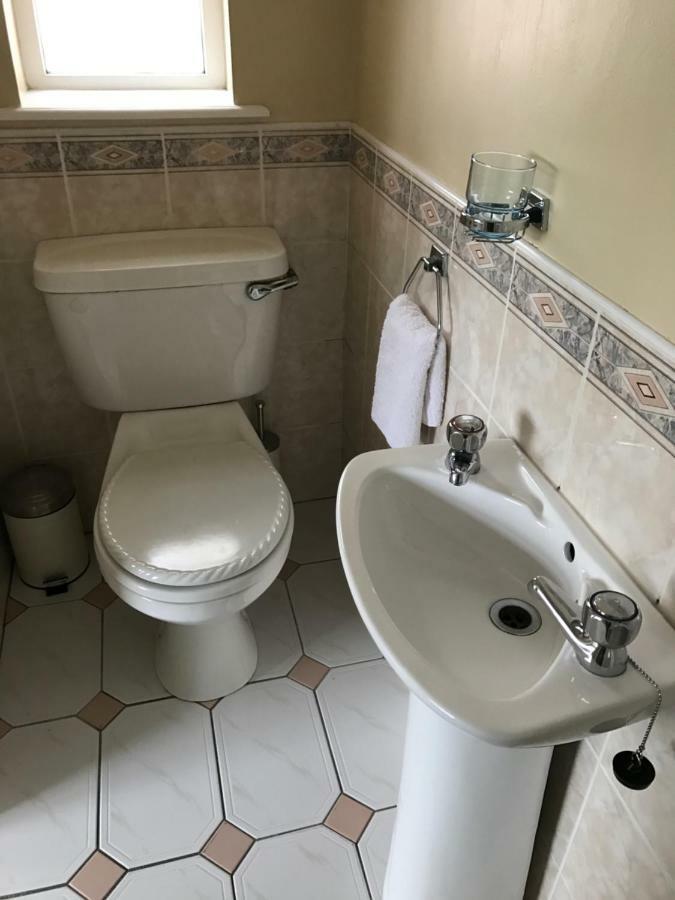 Derreen Tighue House Tralee Bagian luar foto